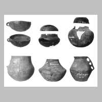 089-0057 Ausgegrabene Urnen und andere Gefaesse in Sanditten und Umgebung.jpg